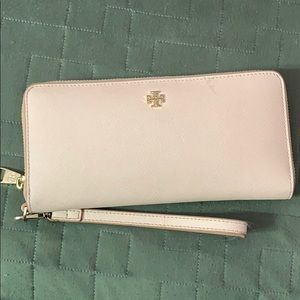 Tory Burch Wallet Wristlet